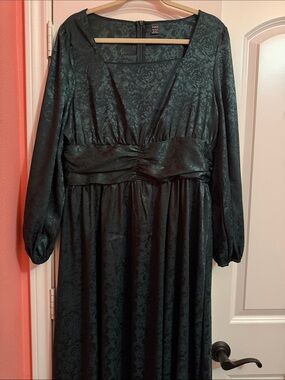 SHEIN Dark Green Long-Sleeve Floral Maxi Dress